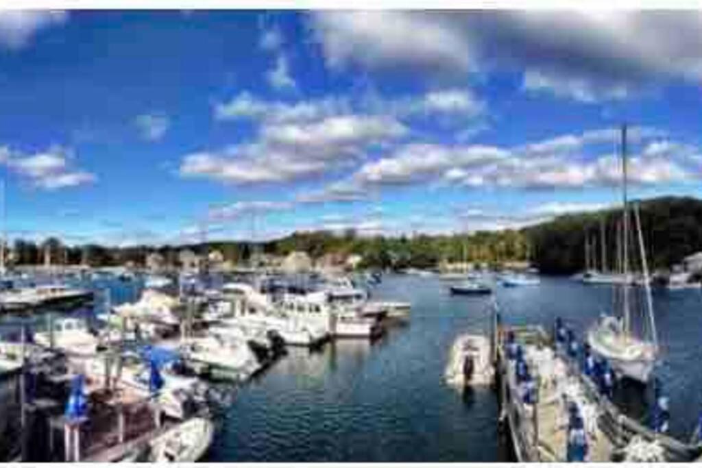 Charming Cottage Historic Falmouth Cape Cod Near Beach And Downtown 2Br 1Bath Deck エクステリア 写真