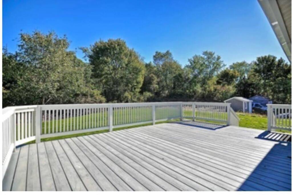 Charming Cottage Historic Falmouth Cape Cod Near Beach And Downtown 2Br 1Bath Deck エクステリア 写真